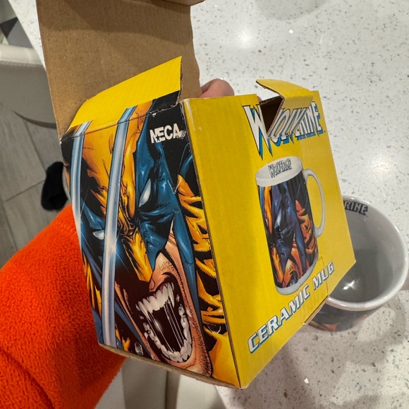 Wolverine Mug by Neca - Picture 4 of 4